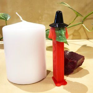 Vintage 1971 Halloween Wicked Witch Pez Dispenser, Slovenia Green Face Feet